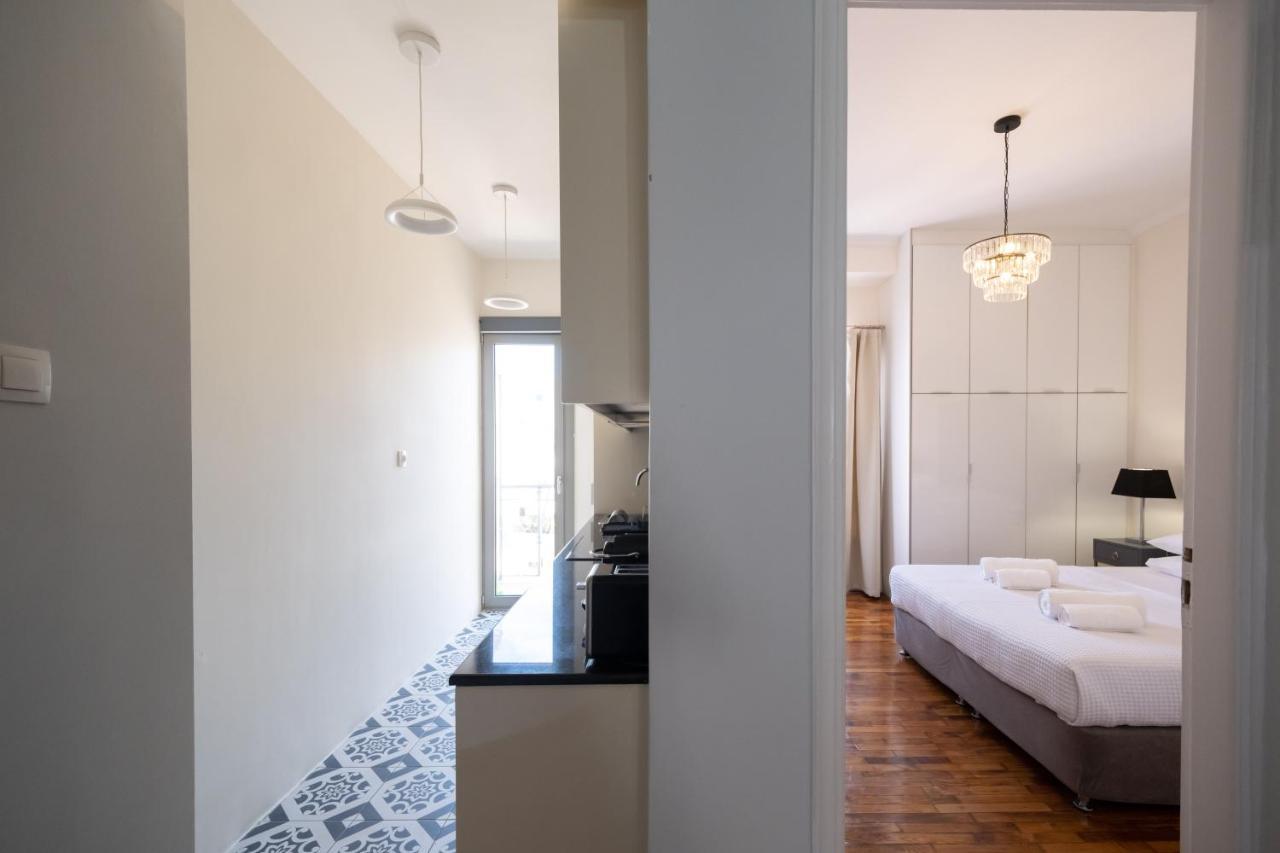 Daphnes Luxury Athens Center Apartment Buitenkant foto